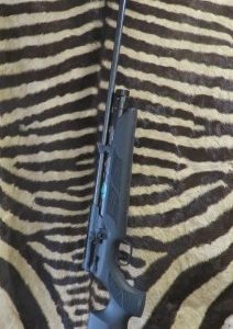 Carabine PCP WEIHRAUCH HW110 cal.4.5mm canon 61 cm 2 chargeurs