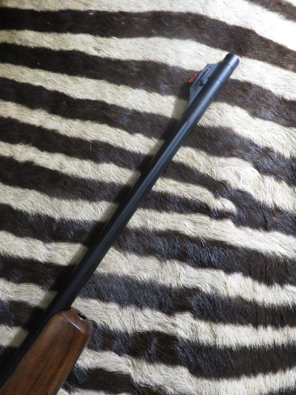 - EDITION LIMITEE - Carabine BROWNING Bar 4X Autumn Bavarian grade 4 cal.300wm canon 61 cm fileté – Image 2