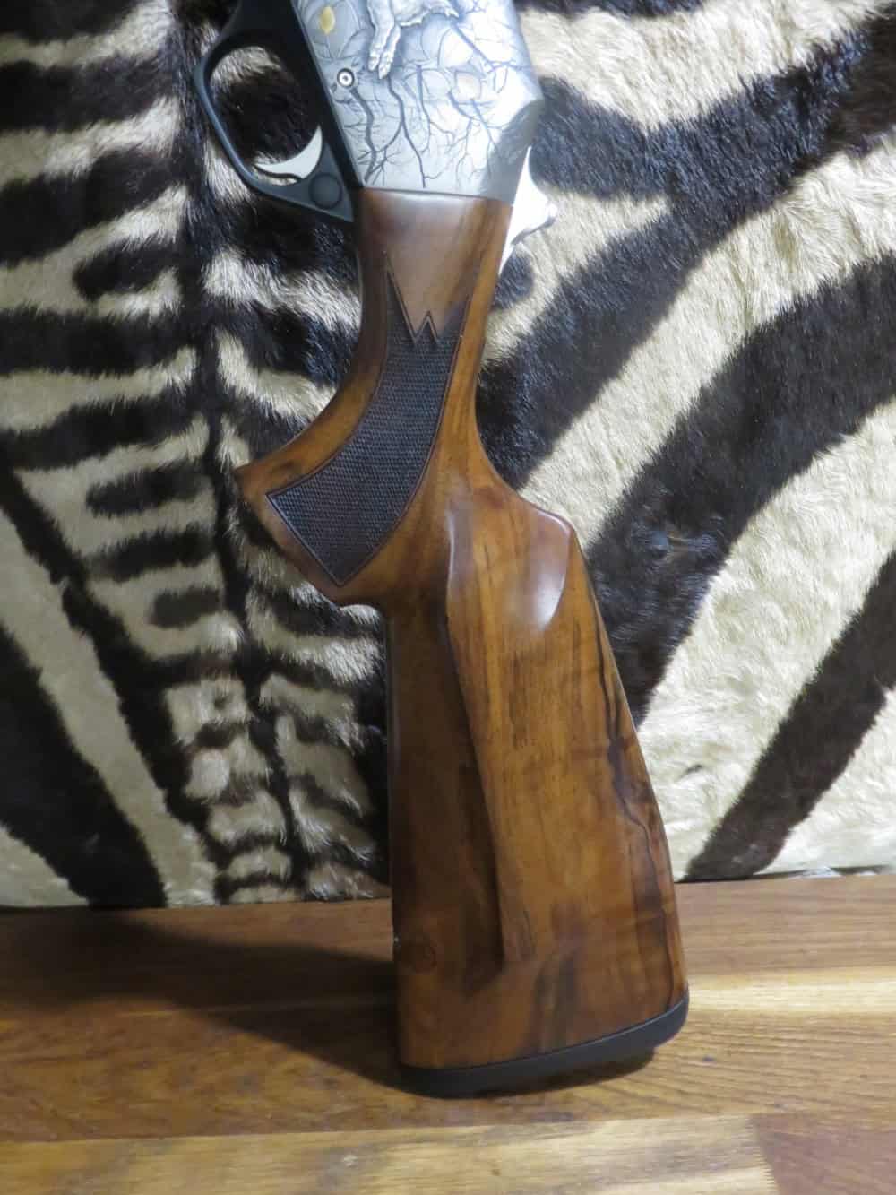 - EDITION LIMITEE - Carabine BROWNING Bar 4X Autumn Bavarian grade 4 cal.300wm canon 61 cm fileté – Image 8