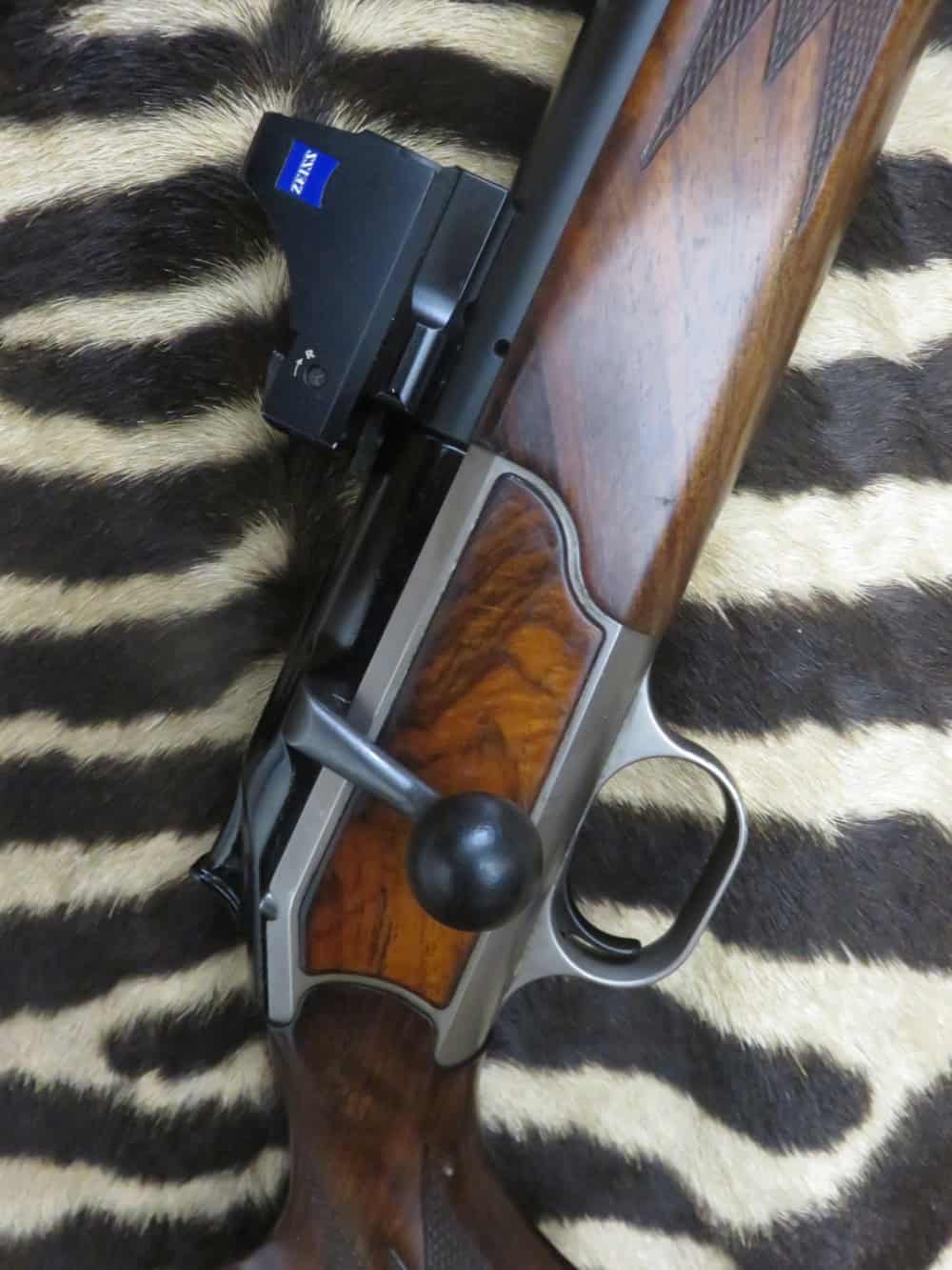 Carabine BLASER R93 Luxe bois cal.375 H&H canon 65 cm magnaport - point rouge Zeiss – Image 5