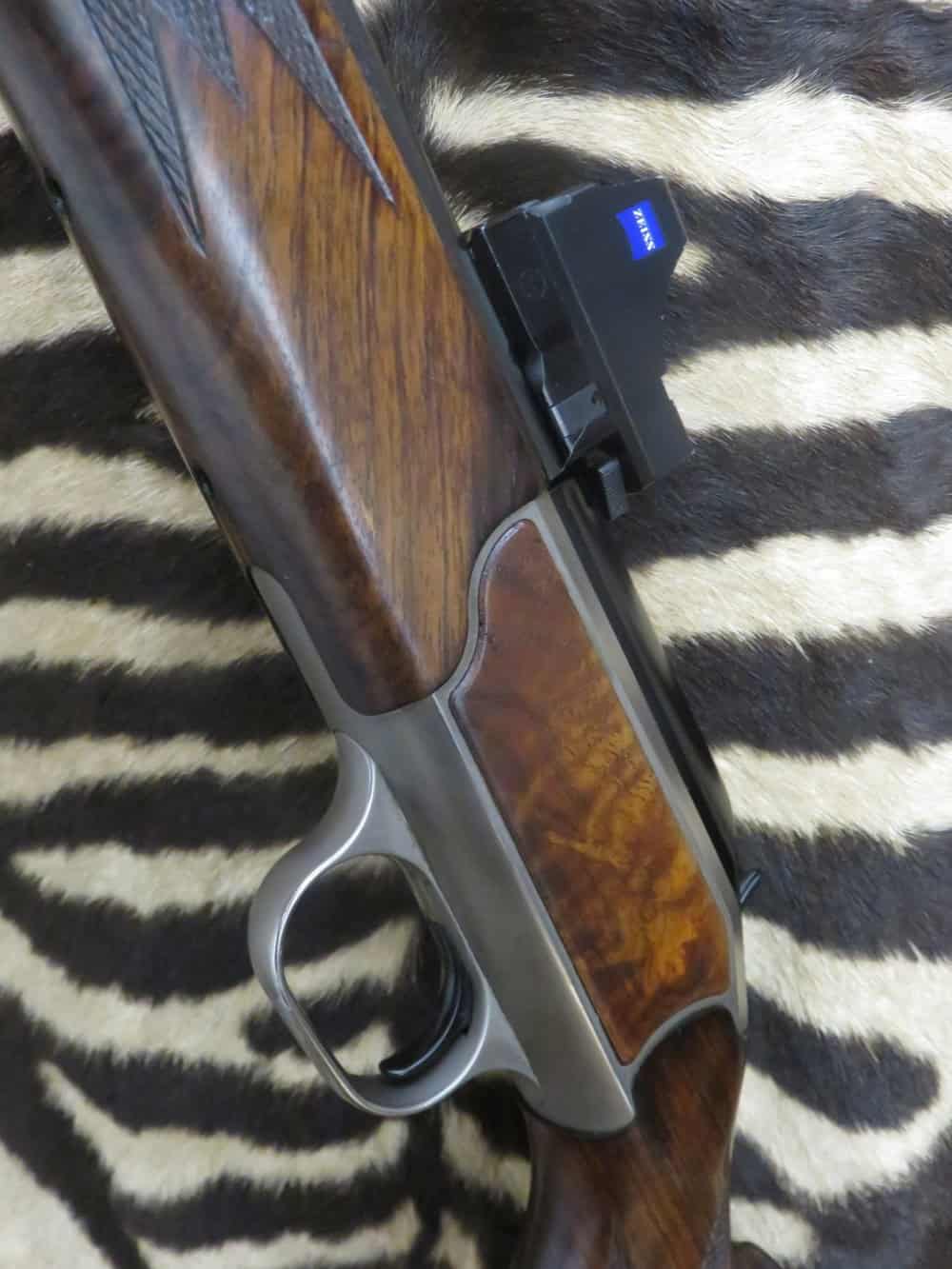 Carabine BLASER R93 Luxe bois cal.375 H&H canon 65 cm magnaport - point rouge Zeiss – Image 6