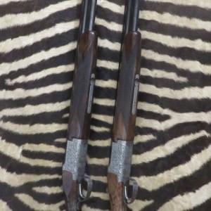Paire de fusils BROWNING B525 HTG Médaillon Silver cal.20/76 canons 76 cm 5 chokes - mallettes opaline