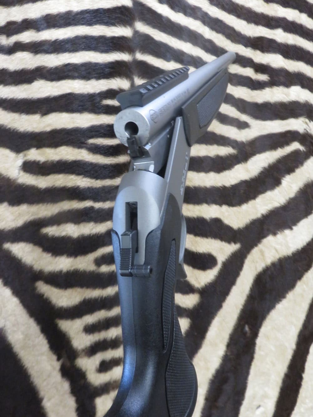Kipplauf CVA BA13 Scout Take-Down Black cal.300BLK canon stainless 46cm fileté – Image 10