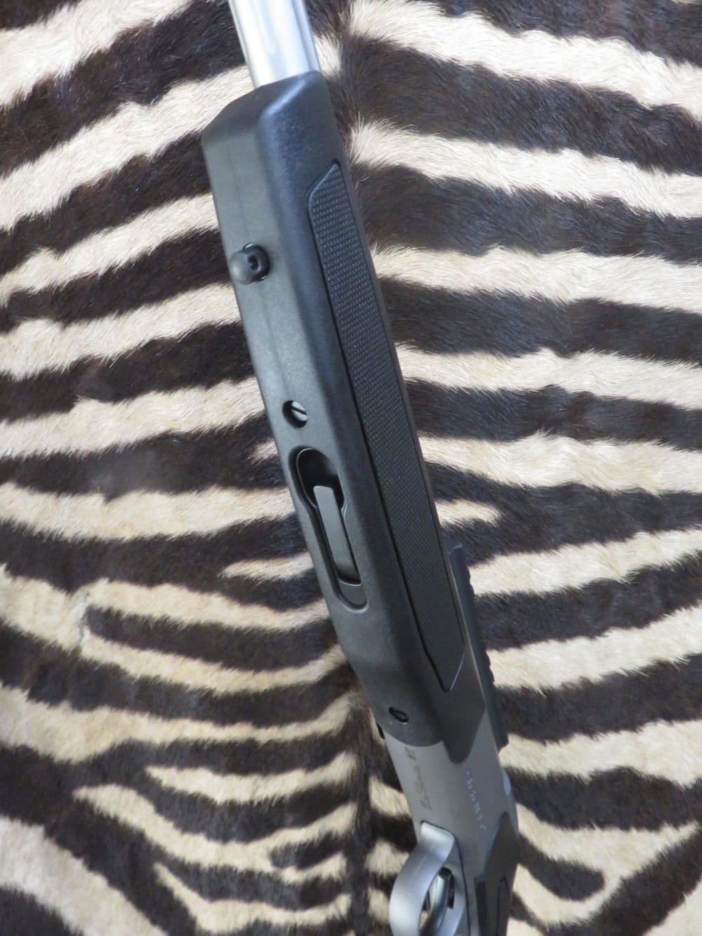 Kipplauf CVA BA13 Scout Take-Down Black cal.300BLK canon stainless 46cm fileté – Image 4