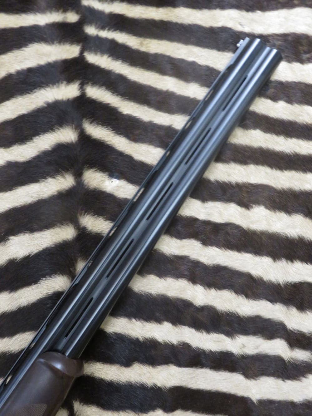 Fusil superposé BERETTA 686 SP1 Sporting B-Fast cal.12/76 ca.71 cm 5 chokes - mallette – Image 2
