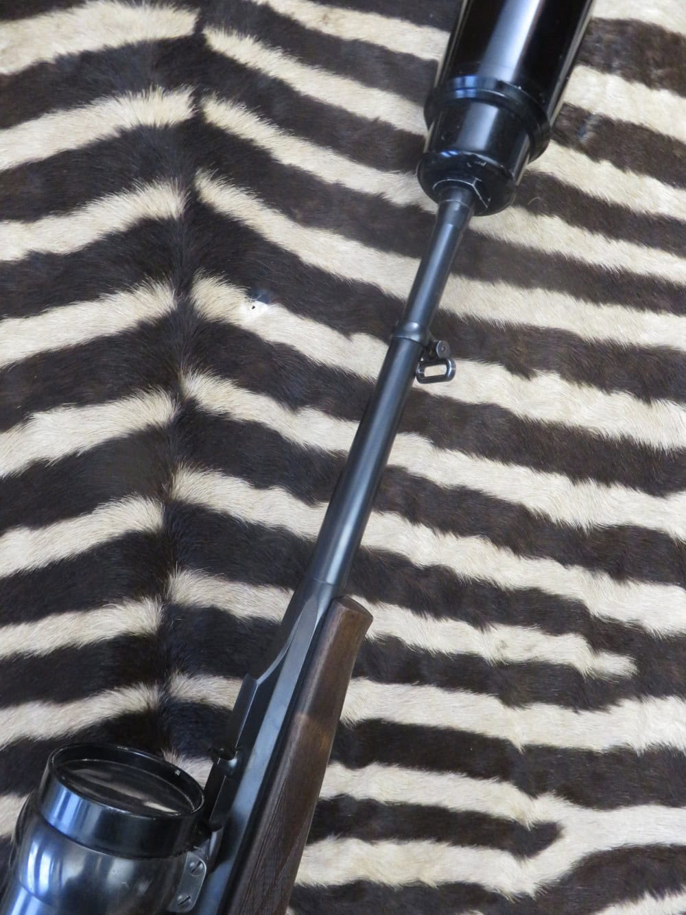 Kipplauf BLASER K77 cal.7x65R canon 51 cm avec silencieux et lunette ZEISS – Image 3