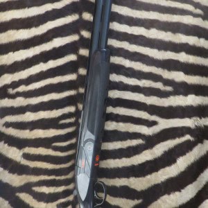 Fusil BERETTA 688 Performance Black Sporting cal.12/76 canons 76 cm 5 chokes - mallette