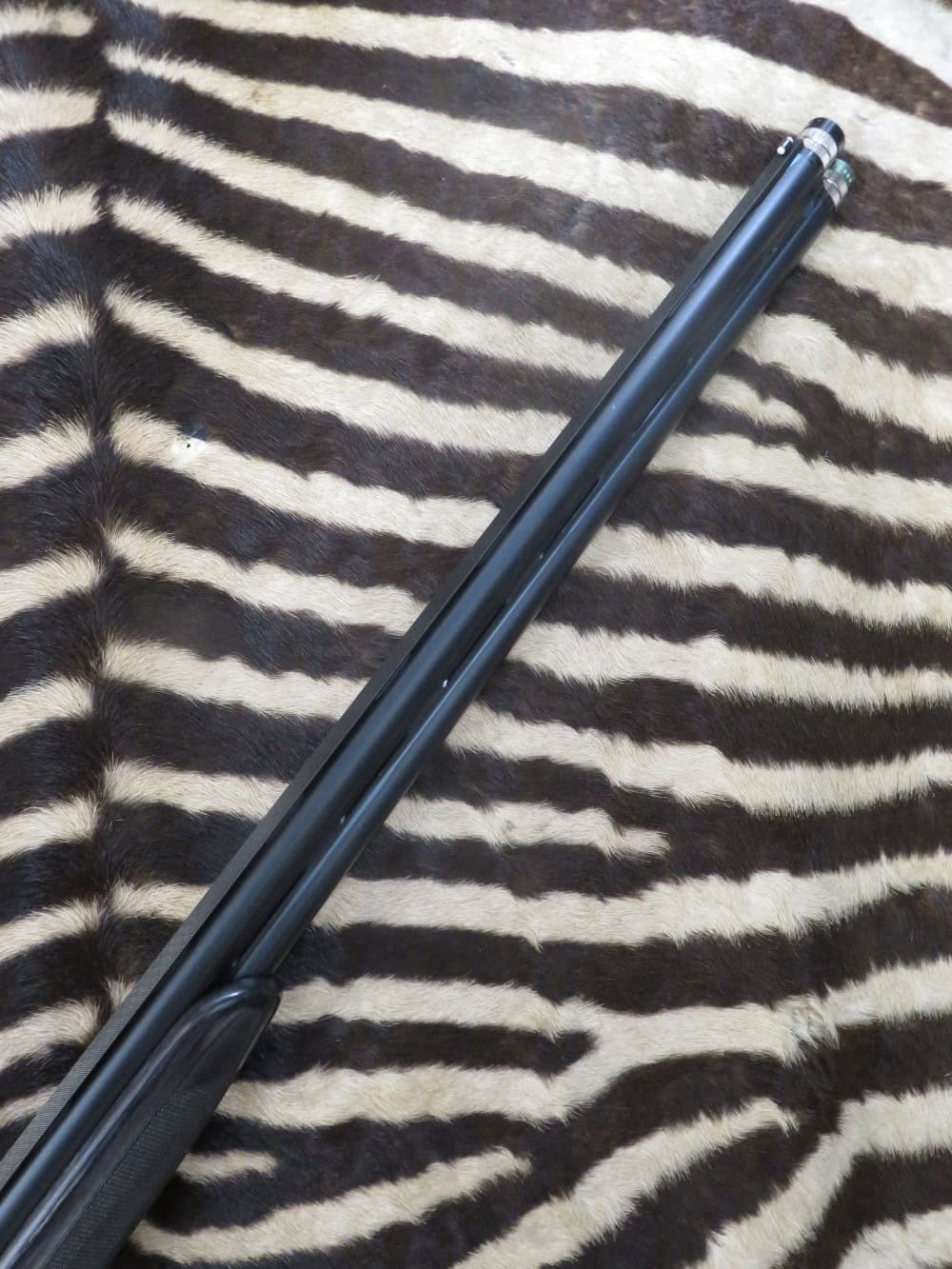 Fusil BERETTA 688 Performance Black Sporting cal.12/76 canons 76 cm 5 chokes - mallette – Image 2