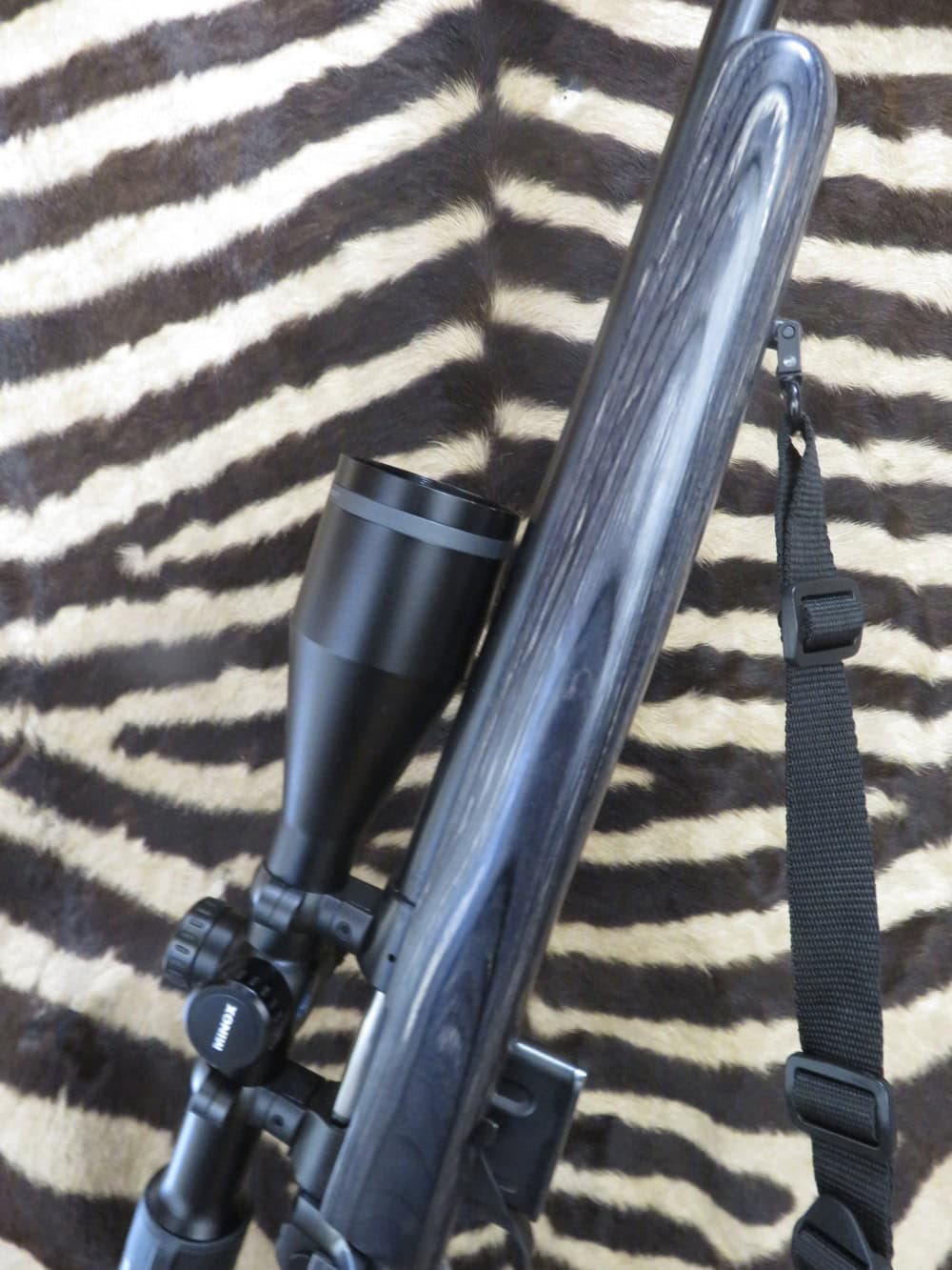 Carabine CZ 527 Varmint cal.222Rem canon mi-lourd 65 cm - silencieux - lunette - mallette – Image 3