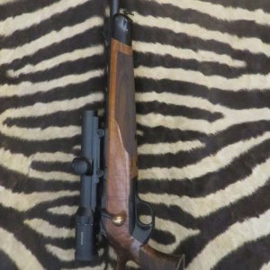 Carabine BLASER R8 Success Bois cal.300wm canon 65 cm - lunette KAHLES Hélia 1-5x24i