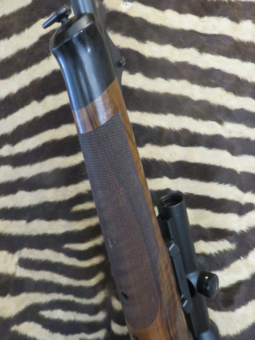 Carabine BLASER R8 Success Bois cal.300wm canon 65 cm - lunette KAHLES Hélia 1-5x24i – Image 4