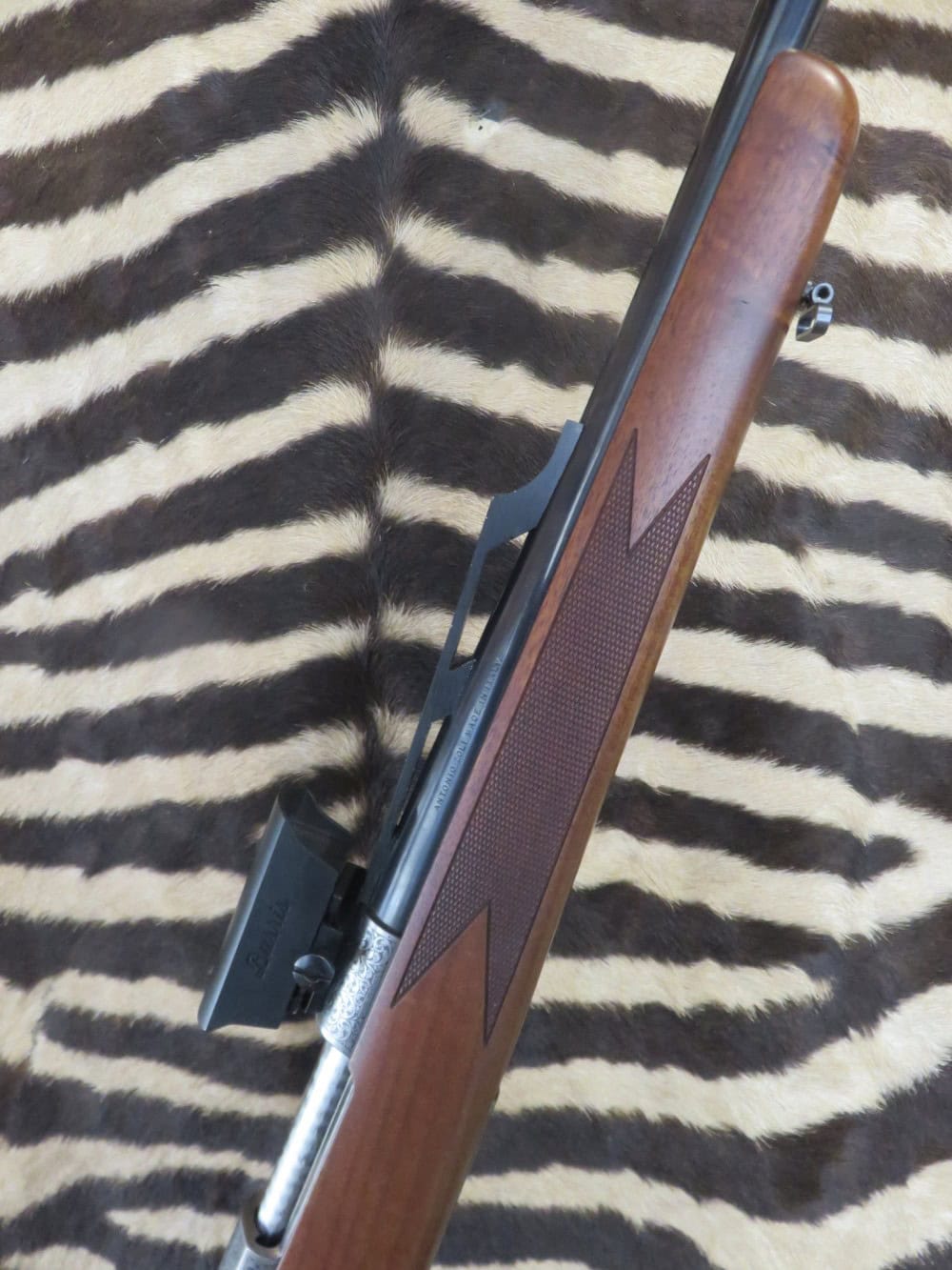 Carabine ZOLI AZ1900 "le Solitaire" cal.300wm canon 55 cm - point rouge BURRIS FastFire III – Image 3