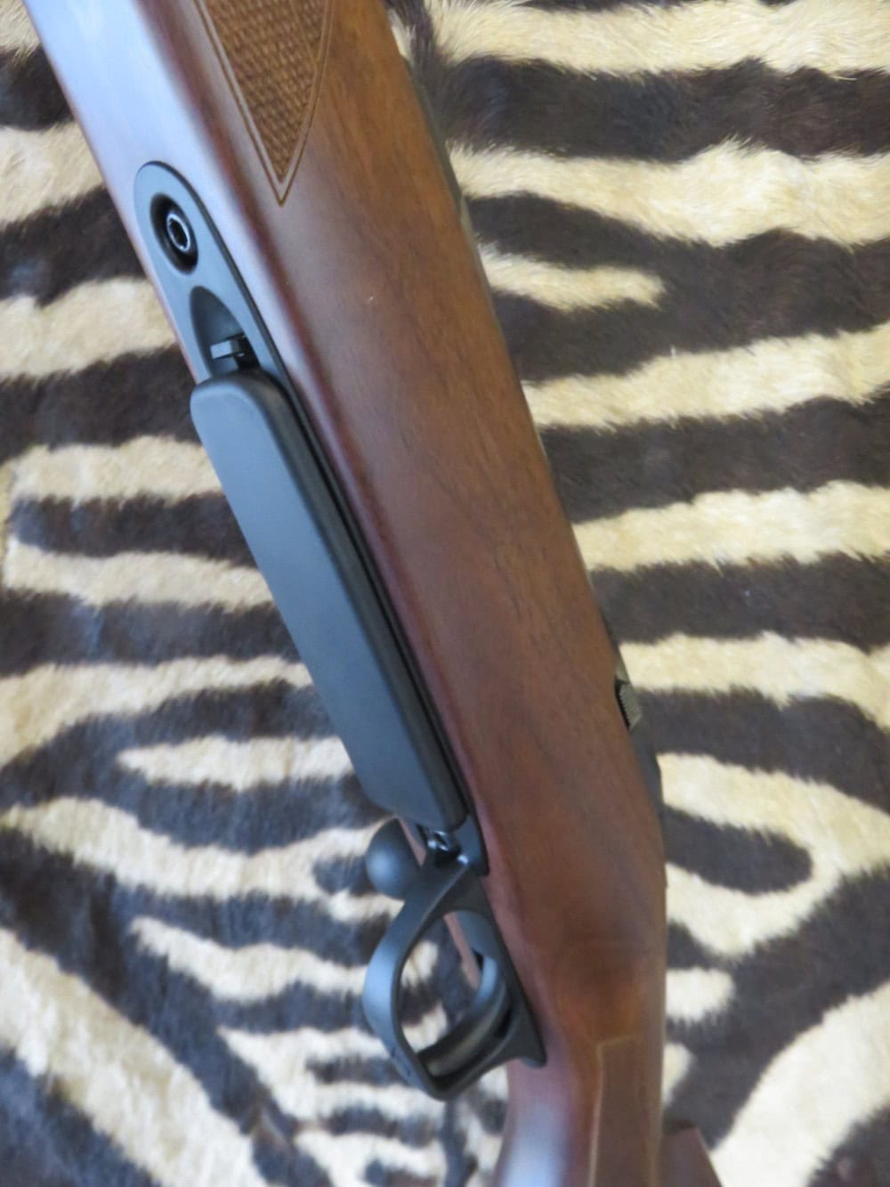 Carabine BROWNING A-Bolt 3+ Hunter Battue cal.30-06 canon 51 cm fileté – Image 6