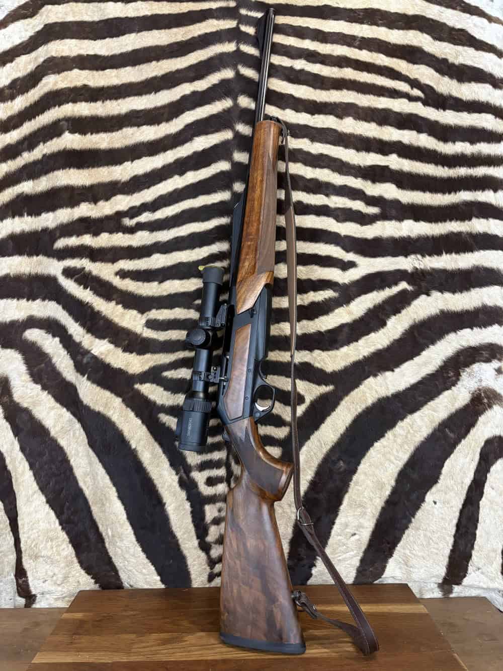 Carabine Browning Bar Zenith Wood cal.300wm ca.52cm - lunette Swarovski Z8i 1-8x24 - mallette
