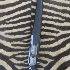 SERIE LIMITEE Carabine BROWNING Maral 4X Platinium Compo Full Black cal.300wm canon 61 cm - mallette