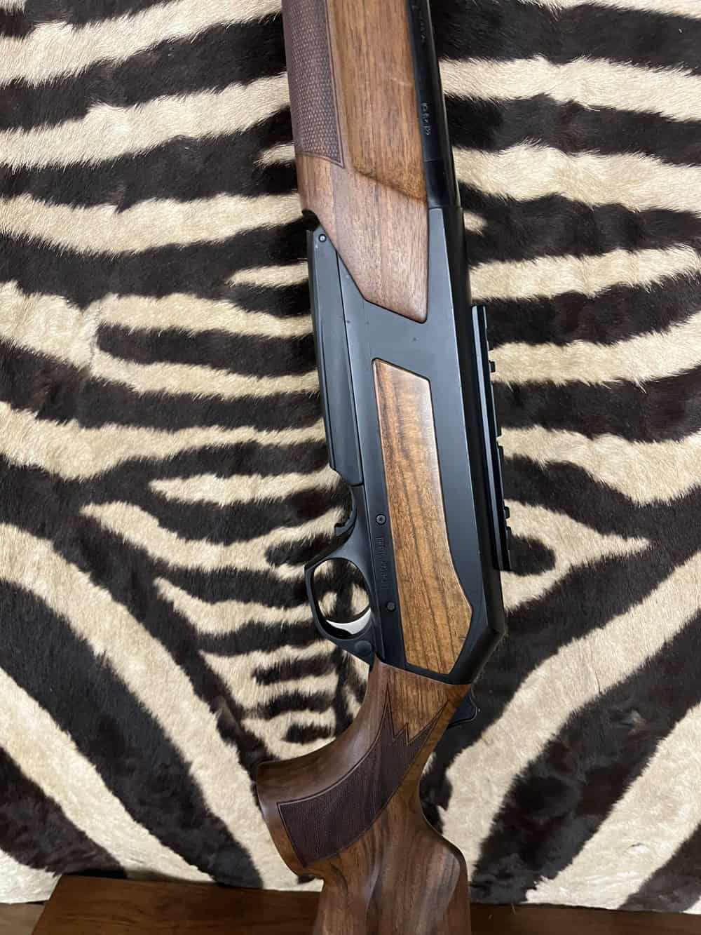 Browning Bar Zenith Wood cal.300wm - ca.51cm - mallette – Image 6